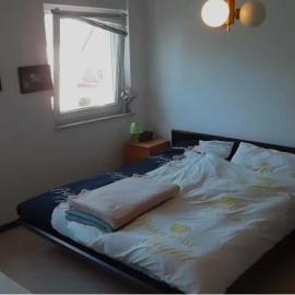 Düsseldorf - separates, privates Zimmer
