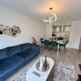 C3757, Spacious 3 bedroom flat in Wembley