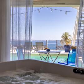 LES SUITES LOVE 1 SPA VUE MER PISCINe, hotel em Marselha