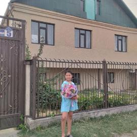 Welcome Guest House, hotel di Tokmok