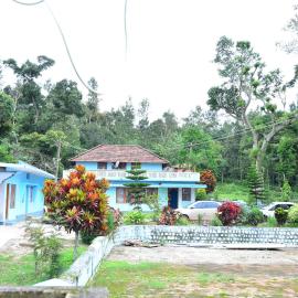 Dharinidhama Homestay, hotel in Sanivārsante