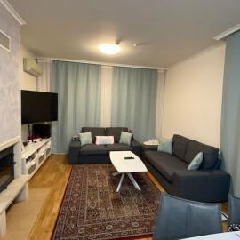 Vacation house in Pravets golf resort At Pravets Lake, hotel i Pravets