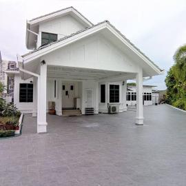 Forest Valley Homestay Bungalow for Family/Group Staycation/Gathering, hotel in Cheras