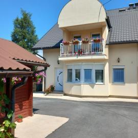 Konak Cicović, hotel na Palama