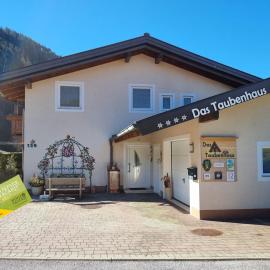 Das Taubenhaus - Nationalpark Sommercard inklusive، فندق في هولرسباخ ام بنزغ