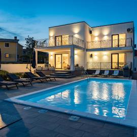 Villa Angie with Heated Pool