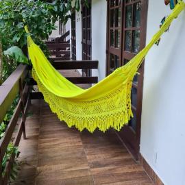 Casa térrea em condomínio à 450m da praia do Peró