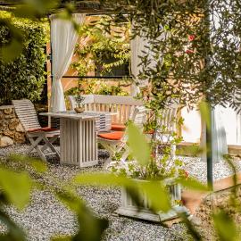 MONOLOCALE CASENUOVE con GIARDINO、カスティリョンチェッロのホテル
