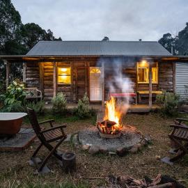 Luxury Cabin Bawley Ridge Farm, dog friendly, Hotel in Termeil