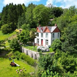 The Woodlands House Estate