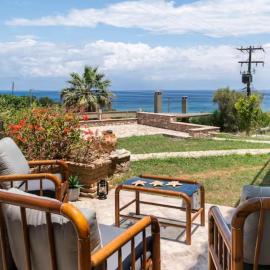 Peroulia Bay View Studio