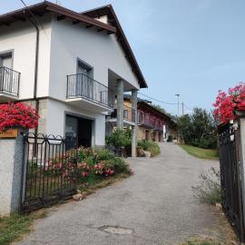 Ca' dei Vescu - villetta per vacanze, hotel a Demonte
