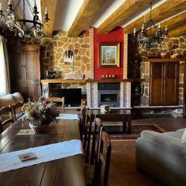Casa Rural Cristina III, hótel í San Pablo de los Montes
