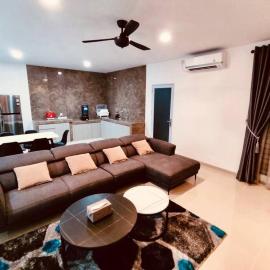 Binbaba Homestay - Grand Maganda: Batam Merkez şehrinde bir otel