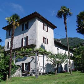 Casa Perini, готель у місті Тенеро