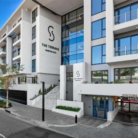 2 Bedroom Luxury Apartment in Sandton