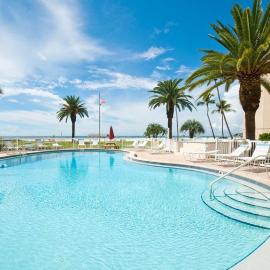 New, New, NEW!, 3 Pools, Right on Siesta Beach!