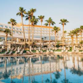 St George Beach Hotel & Spa Resort, готель у Пафосі