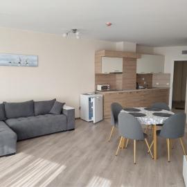 Apart Allure Dobi, hotel in Primorsko