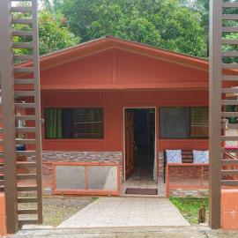 Casita Colorada, Sierpe de Osa、Sierpeのホテル