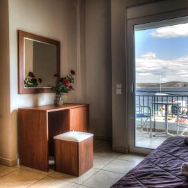Hotel Apanema, hotel a Vivari