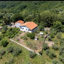Anthony House، فندق في Guardiabruna