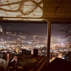 Vikendica VIDIKOVAC na Piramidi Sunca, hotelli kohteessa Visoko