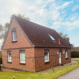 Ferienhaus Tina, khách sạn ở Wirdum