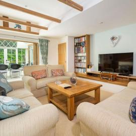 The Granary at Pannels Ash Farm, hotel in Sudbury
