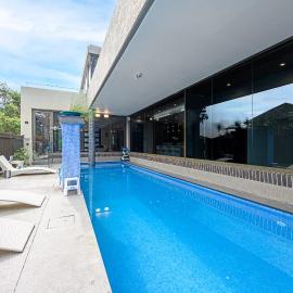 Putney Brand New Luxury House Pool & Waterview
