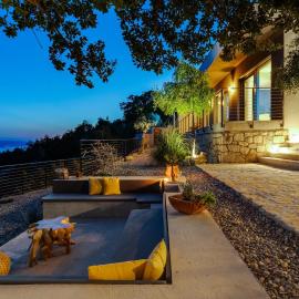 Villa Mountain Lodge, hotel in Omiš