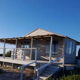 Beach Cabin - Vogelgezang, hotel v destinaci Bredasdorp