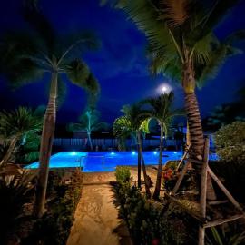 Ban Nong Chaeng में, होटल Sunset resorts and bar