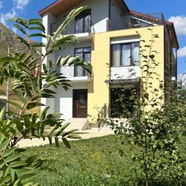 Orophile guest house, Hotel in Gorists'ikhe