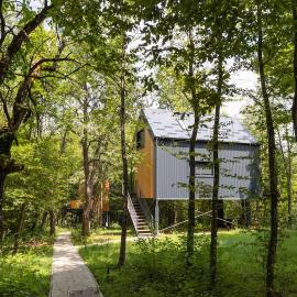 Tree Elements treehouse retreat, hotel u Slunju