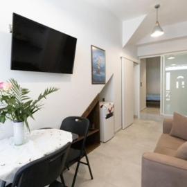 Aigli Guest House, hotel in Gythio
