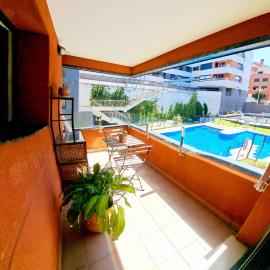 1-COSTA NORTE-1 Terraza Garaje Piscina Gym, hotelli kohteessa Castro-Urdiales