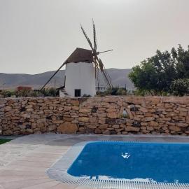 Casita rural Molino de La Corte, hotel din Antigua