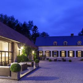 Logis La Ferme Du Vert, hotelli kohteessa Wierre-Effroy