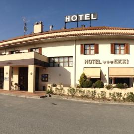 Viesnīca Hotel Ekai pilsētā Ecay