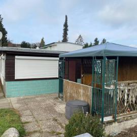 Bungalow im Grünen、Werneuchenのホテル