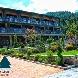 Solo Grand Boshuri Hotel Wellness Resort, hotel a Qvemo Boshuri