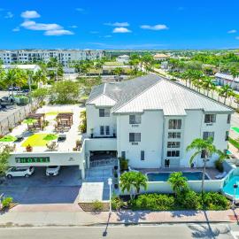 Naples Park Central Hotel, hotel en Naples