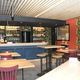 Hôtel des Voyageurs Restaurant Traiteur, hotel em Bagnols