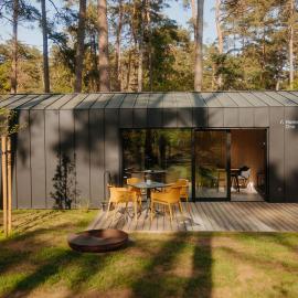 Cabin28, מלון בלובמין