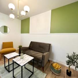 « Petit Paris » - T2 centre ville Parking/balcon, hotel a Albertville