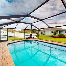 162 Miller Dr, Hotel in Sebastian