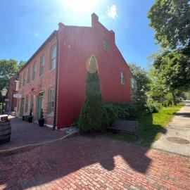 The Original Custom House!, hotel in St. Charles