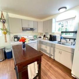 Santa Barbara Serenity Large 1-bedroom Guest Apt., hotel a Santa Barbara