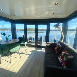 Houseboat Marina Mookerplas aan het Water | 4 - 6 personen, Hotel in Middelaar
